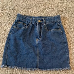 denim skirt